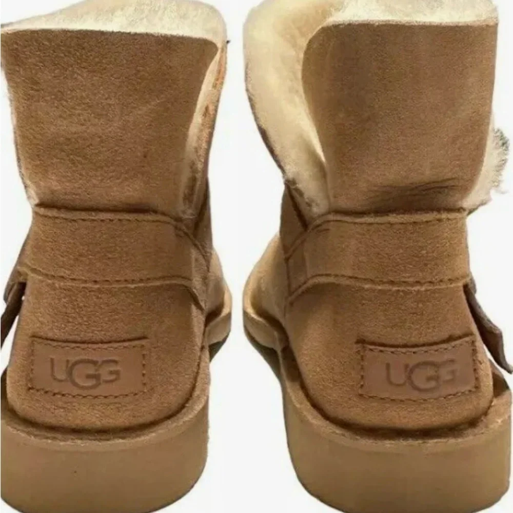 UGG Zariyah Water Repellent Tan Suede Ankle Boots.